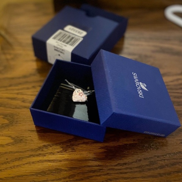 Swarovski Heart Necklace - Picture 3 of 12